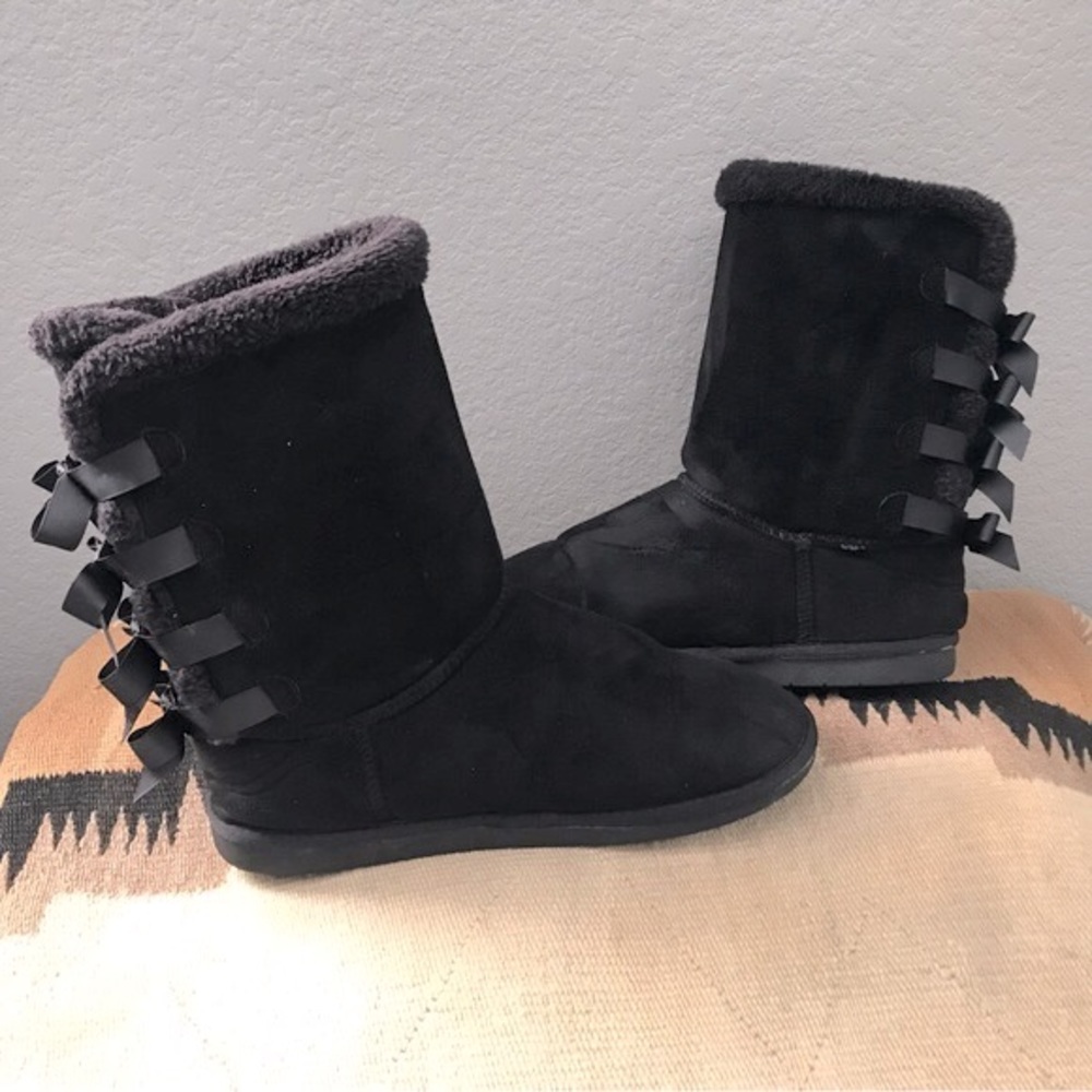 Suede Faux Fur Lined Boots With Bows